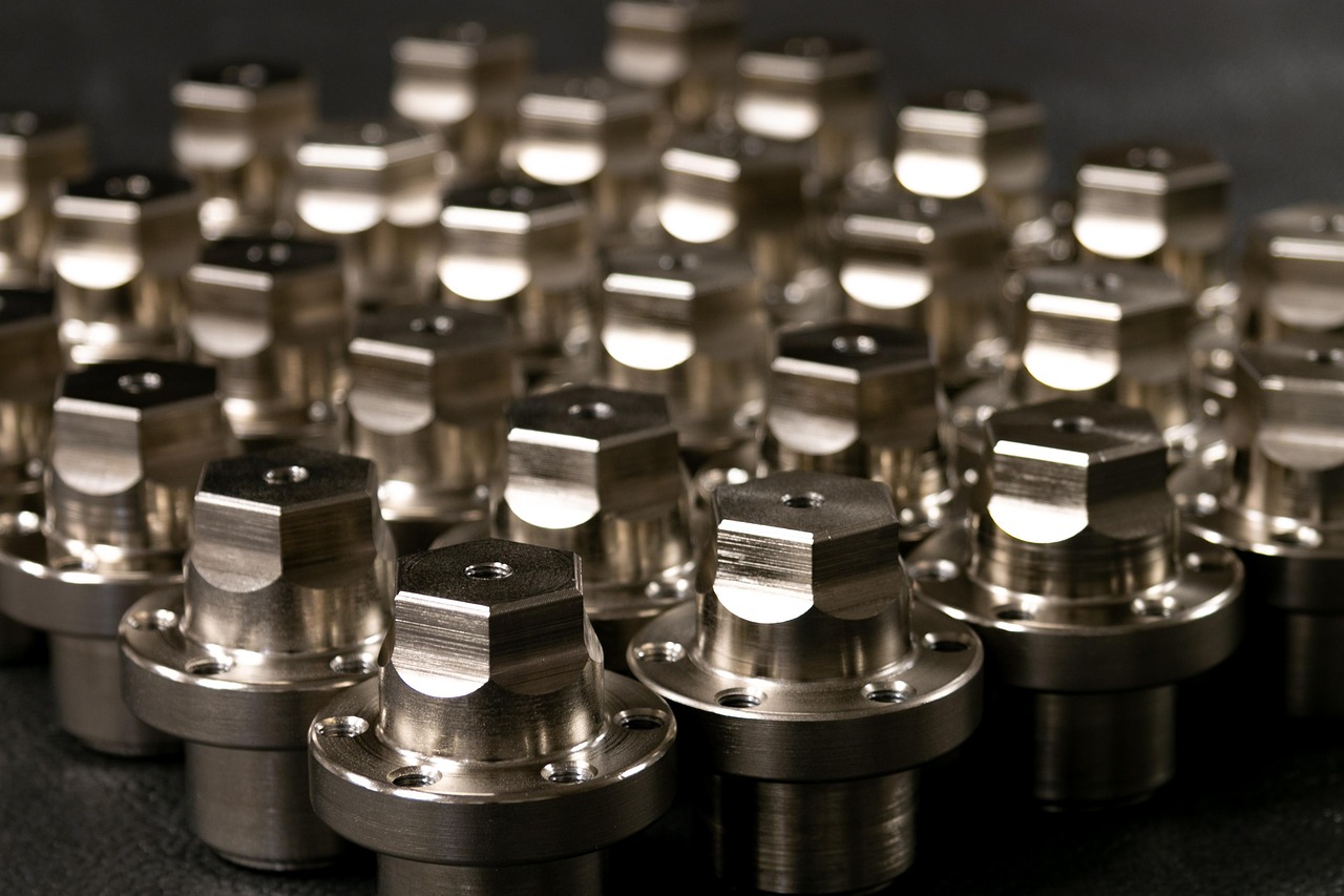 Machined flanged fittings and rotating components